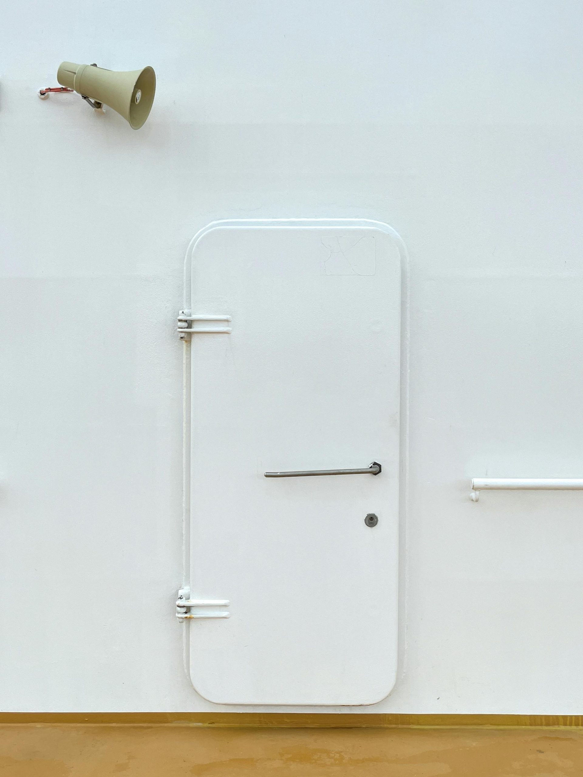 Solutions pratiques pour isoler une porte intérieure