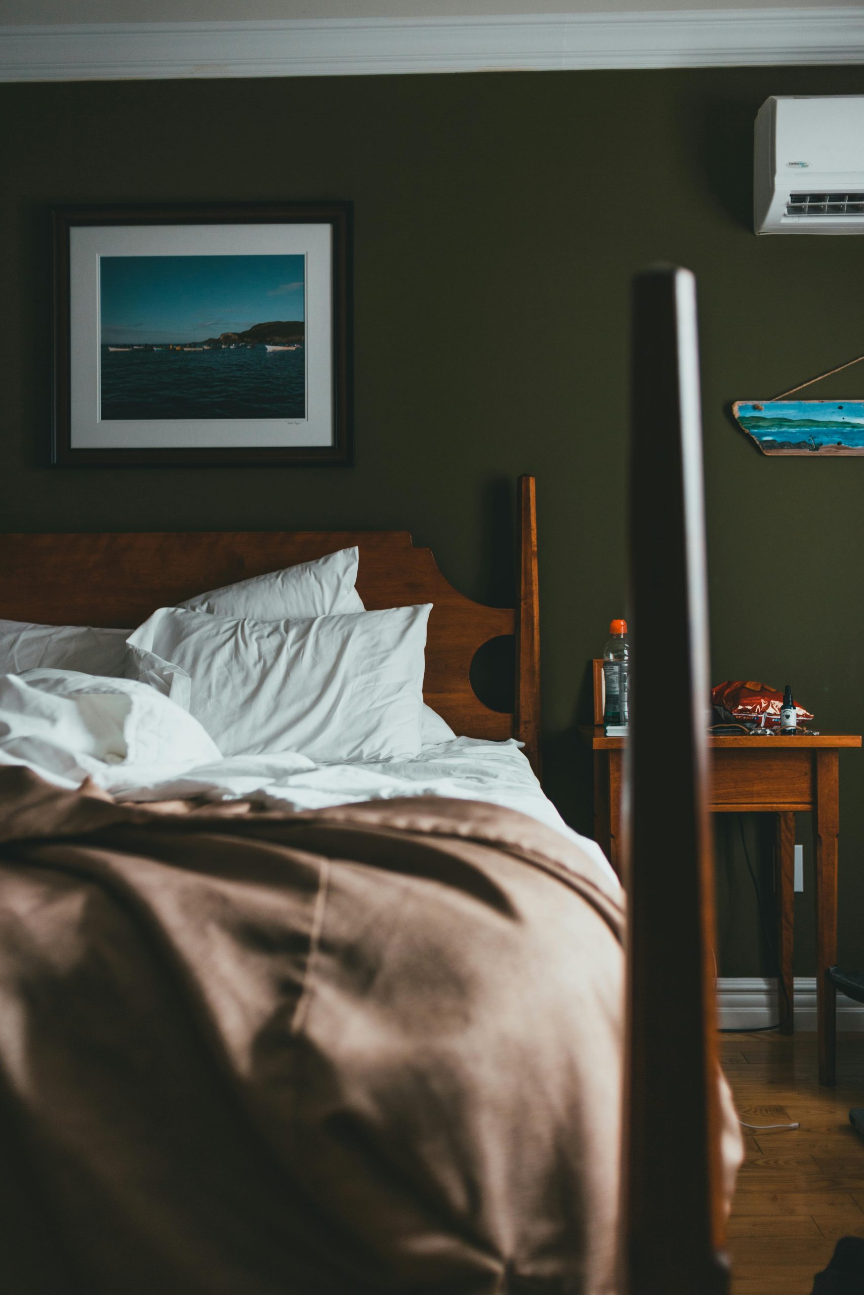 Risques réels d'un lit contre mur