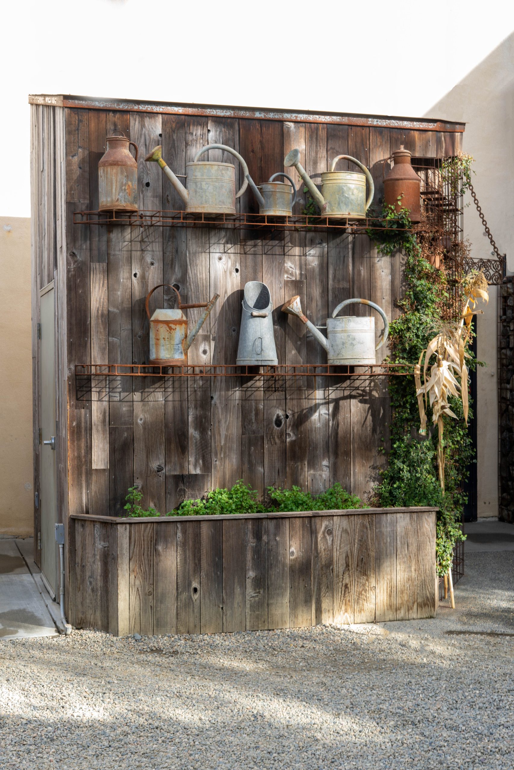 Installation de deux abris de jardin de 5m²