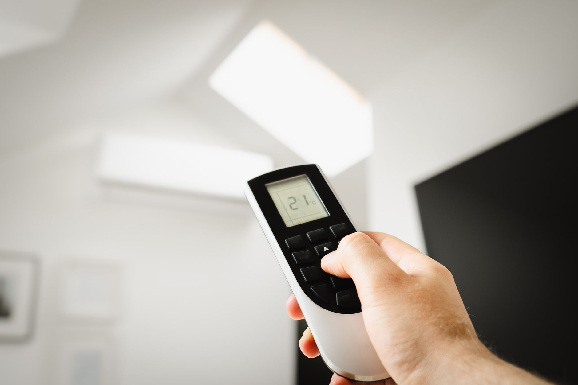 Climatisation contrôlée à distance dans un salon