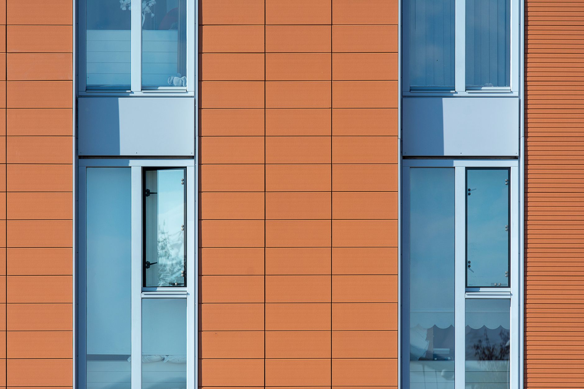 Façade avec bardage à motifs rectangulaires