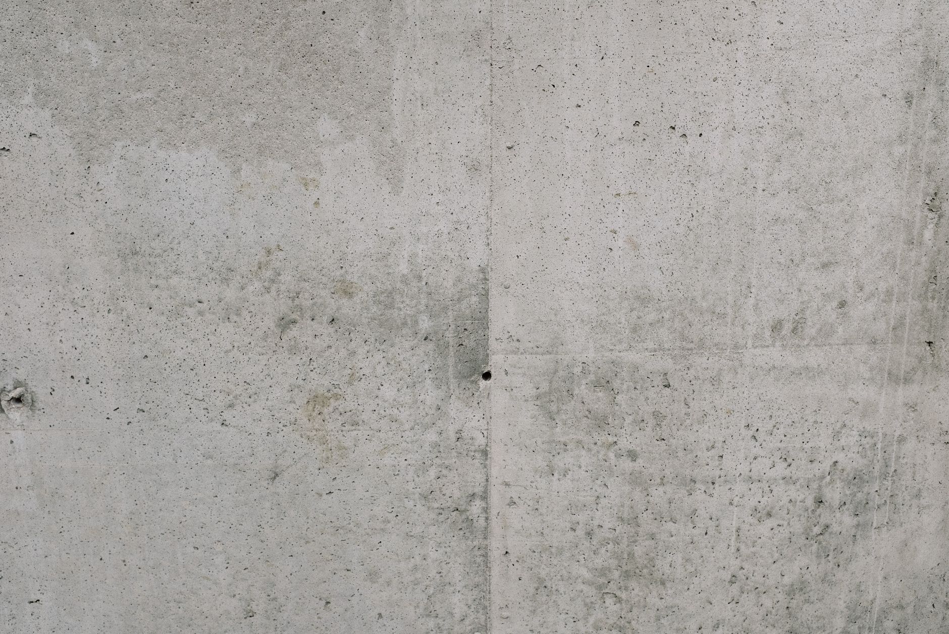 Surface de béton brut avant nettoyage