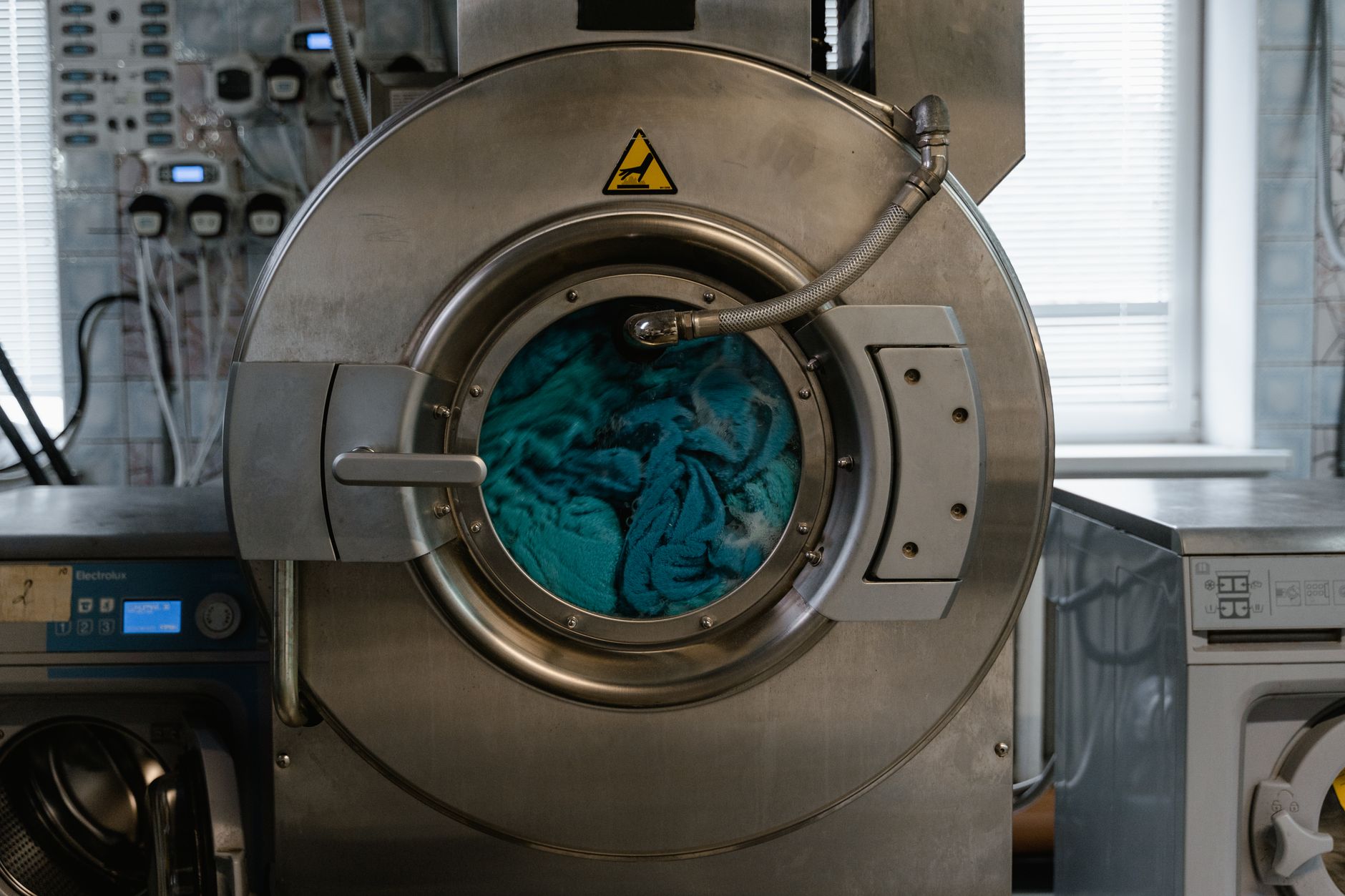 Lave-linge et tambour de machine